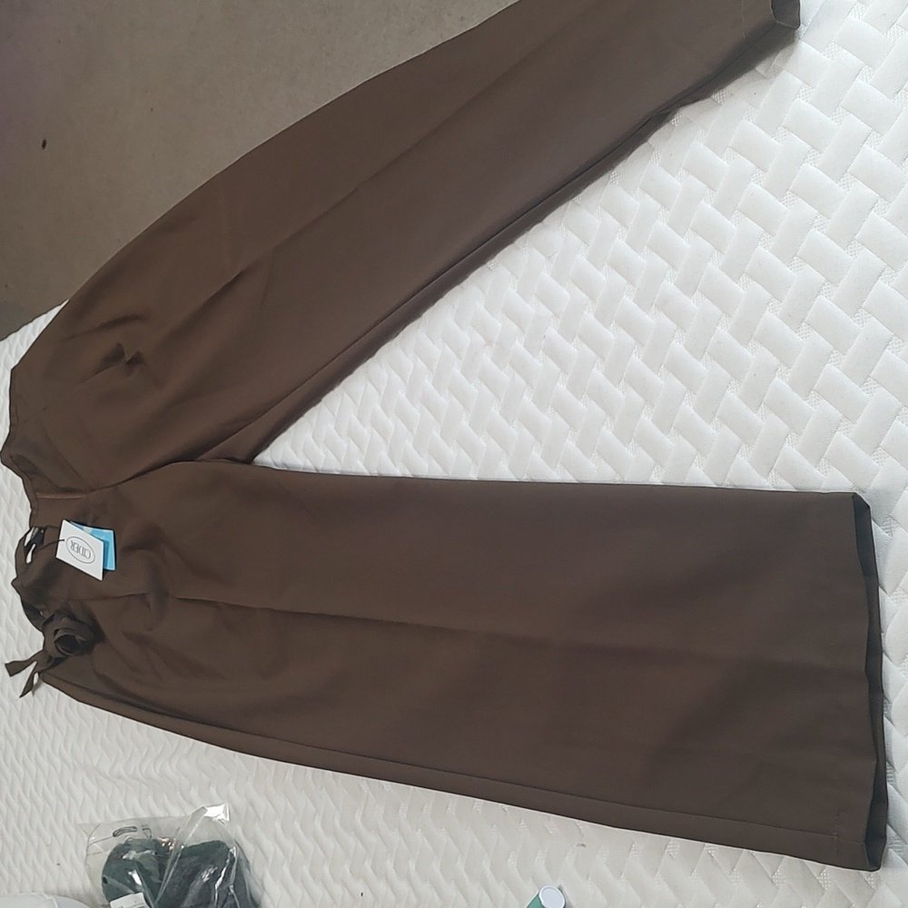 Brown pleated tie waist dress pants - Picture 2 of 3